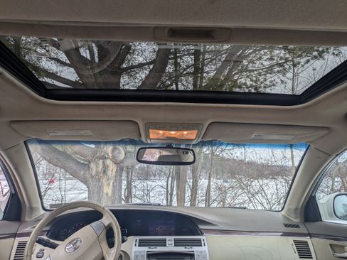 Used 2008 Toyota Avalon XL image 30