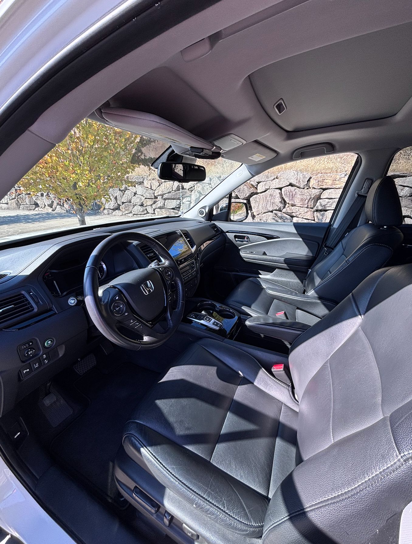 Used 2018 Honda Pilot Touring image 30