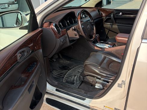 Used 2014 Buick Enclave Premium AWD/4WD image 23