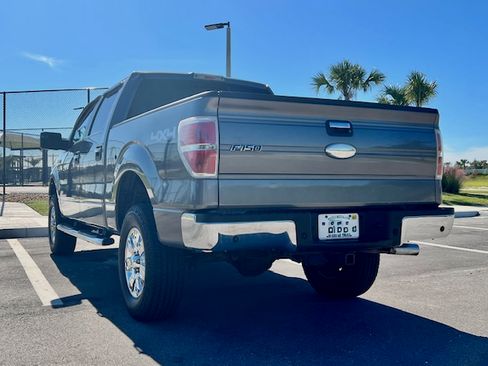 Used 2011 Ford F150 XLT w/ XLT Chrome Pkg image 4