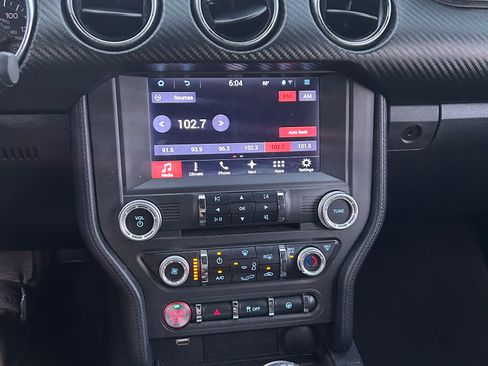 Used 2022 Ford Mustang GT RWD image 25