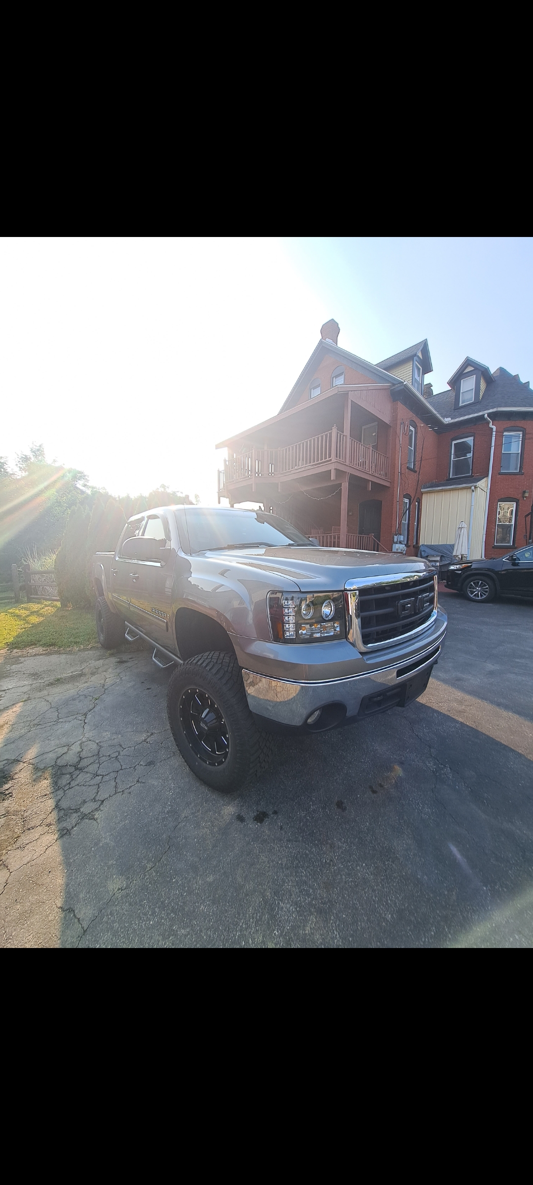 Used 2009 GMC Sierra 1500 SLE w/ Power Pack Plus AWD/4WD image 1