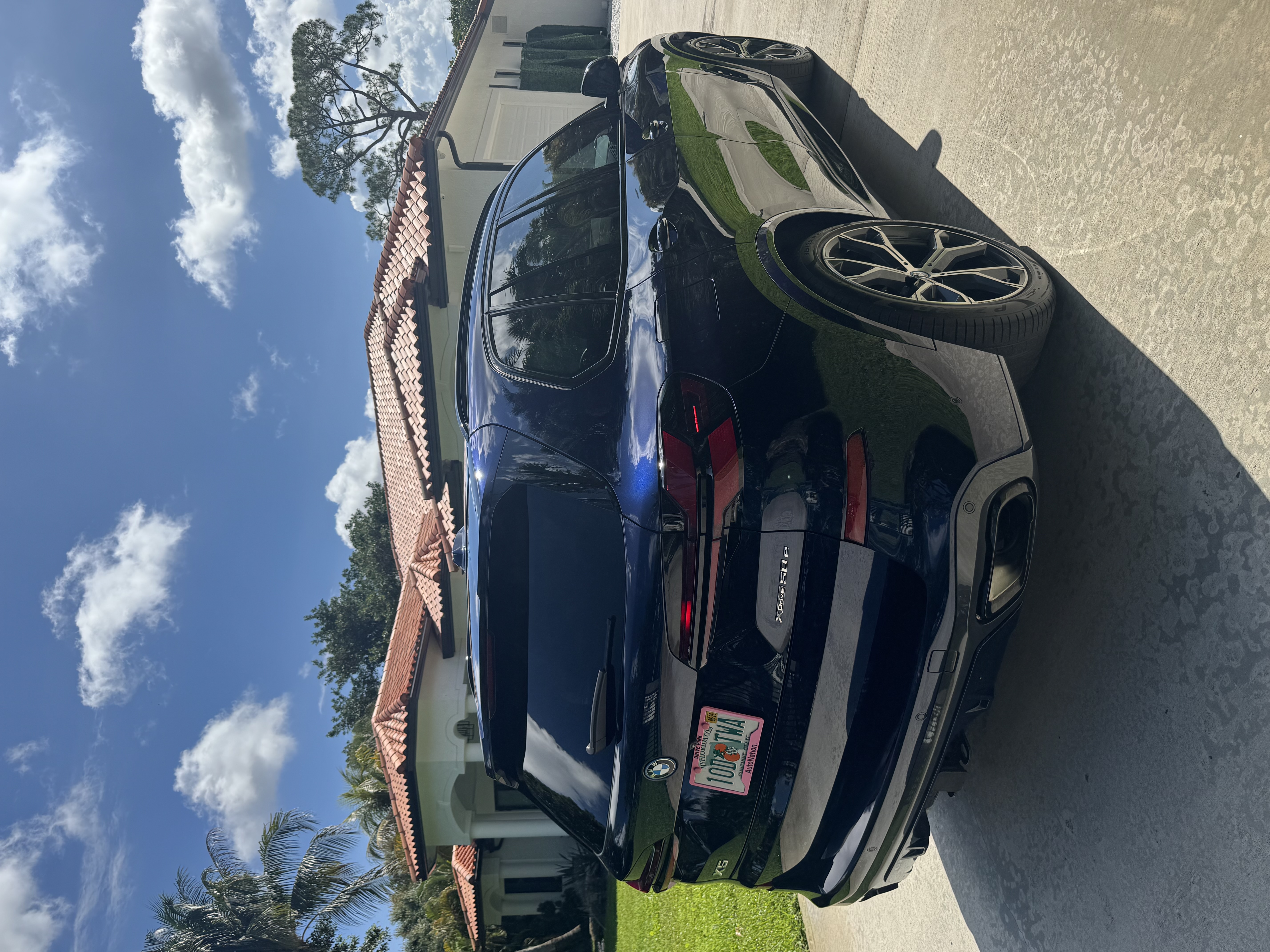 Used 2024 BMW X5 xDrive50e w/ Executive Package AWD/4WD image 14