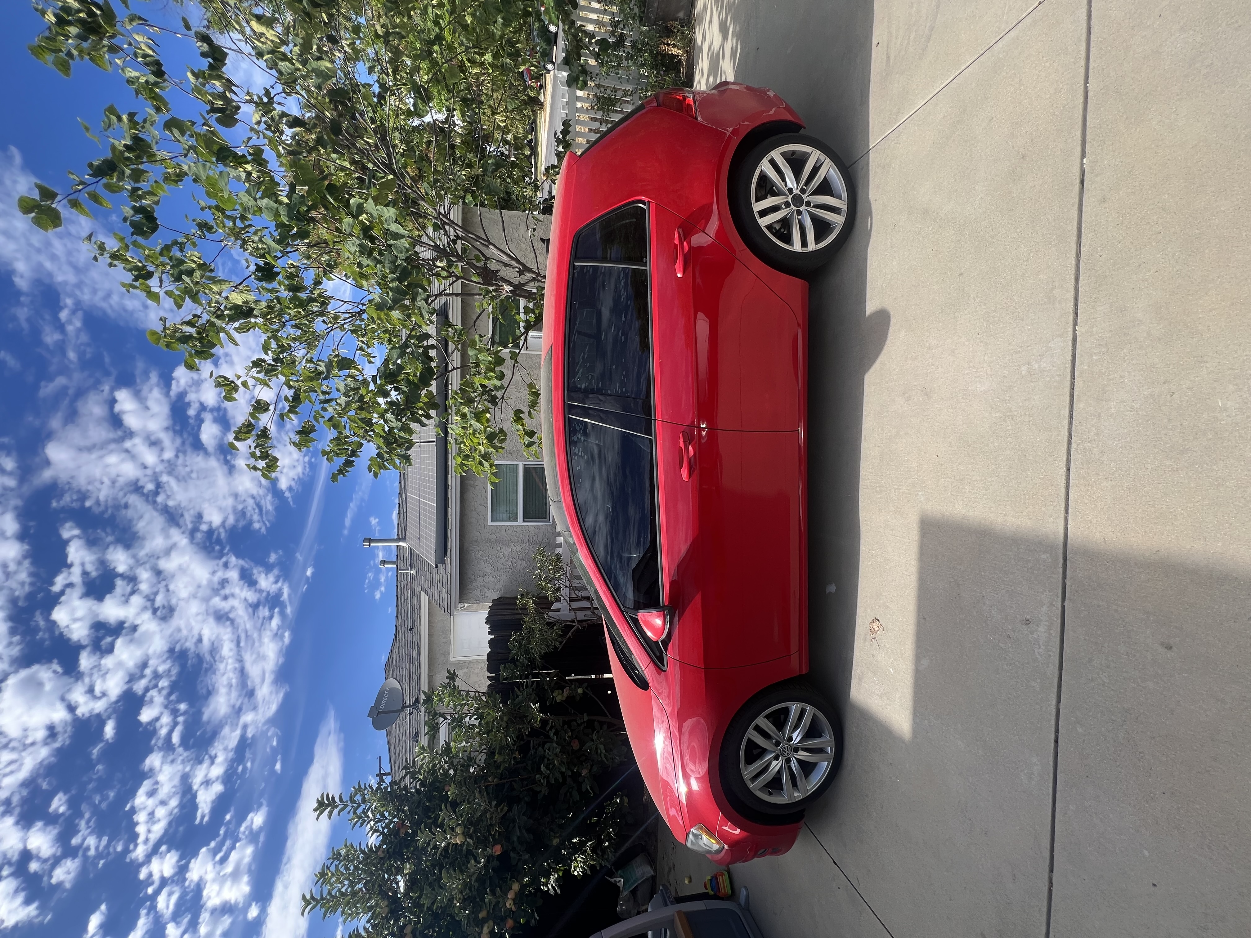 Used 2015 Volkswagen Golf TDI SEL FWD image 2