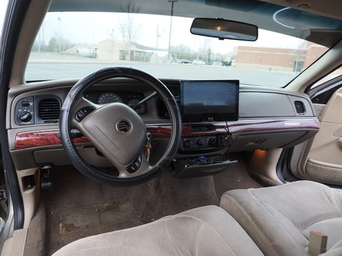 Used 2001 Mercury Grand Marquis GS image 24
