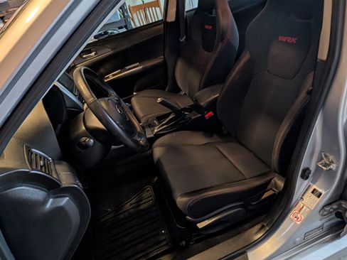 Used 2014 Subaru Impreza WRX Hatchback image 14