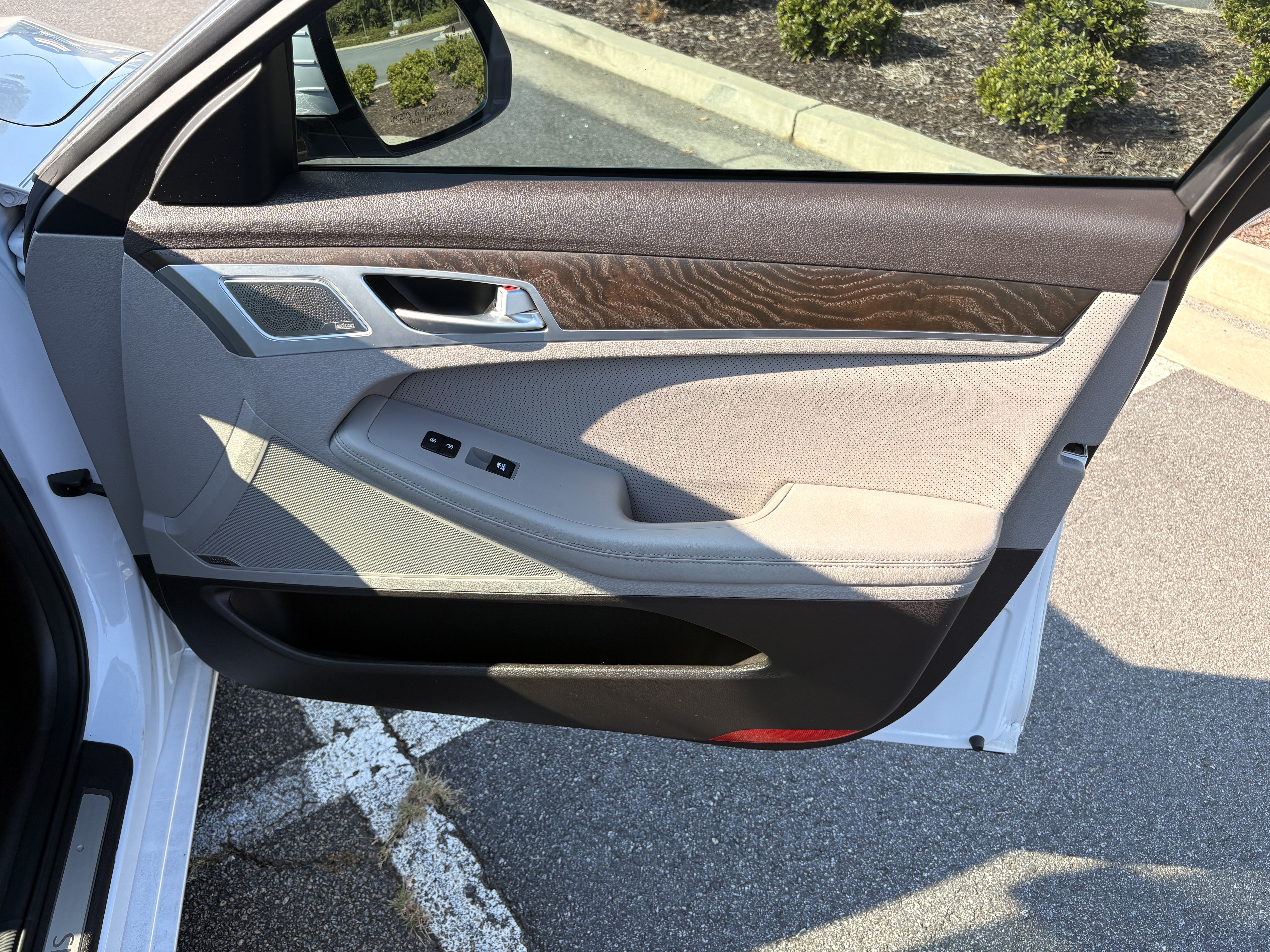 Used 2018 Genesis G80 3.8 w/ Option Group 03 RWD image 19