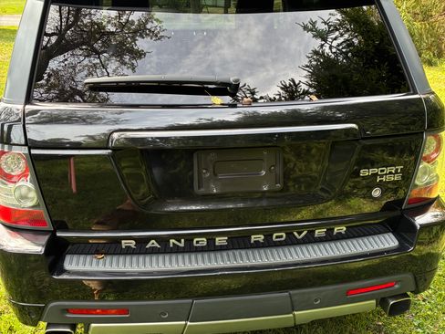 Used 2011 Land Rover Range Rover Sport HSE image 5