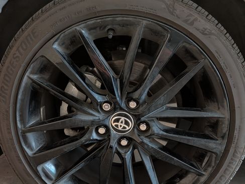 Used 2022 Toyota Camry XSE w/ Navigation Package image 19