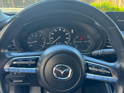 Used 2019 MAZDA MAZDA3 Sedan w/ Premium Package FWD image 8