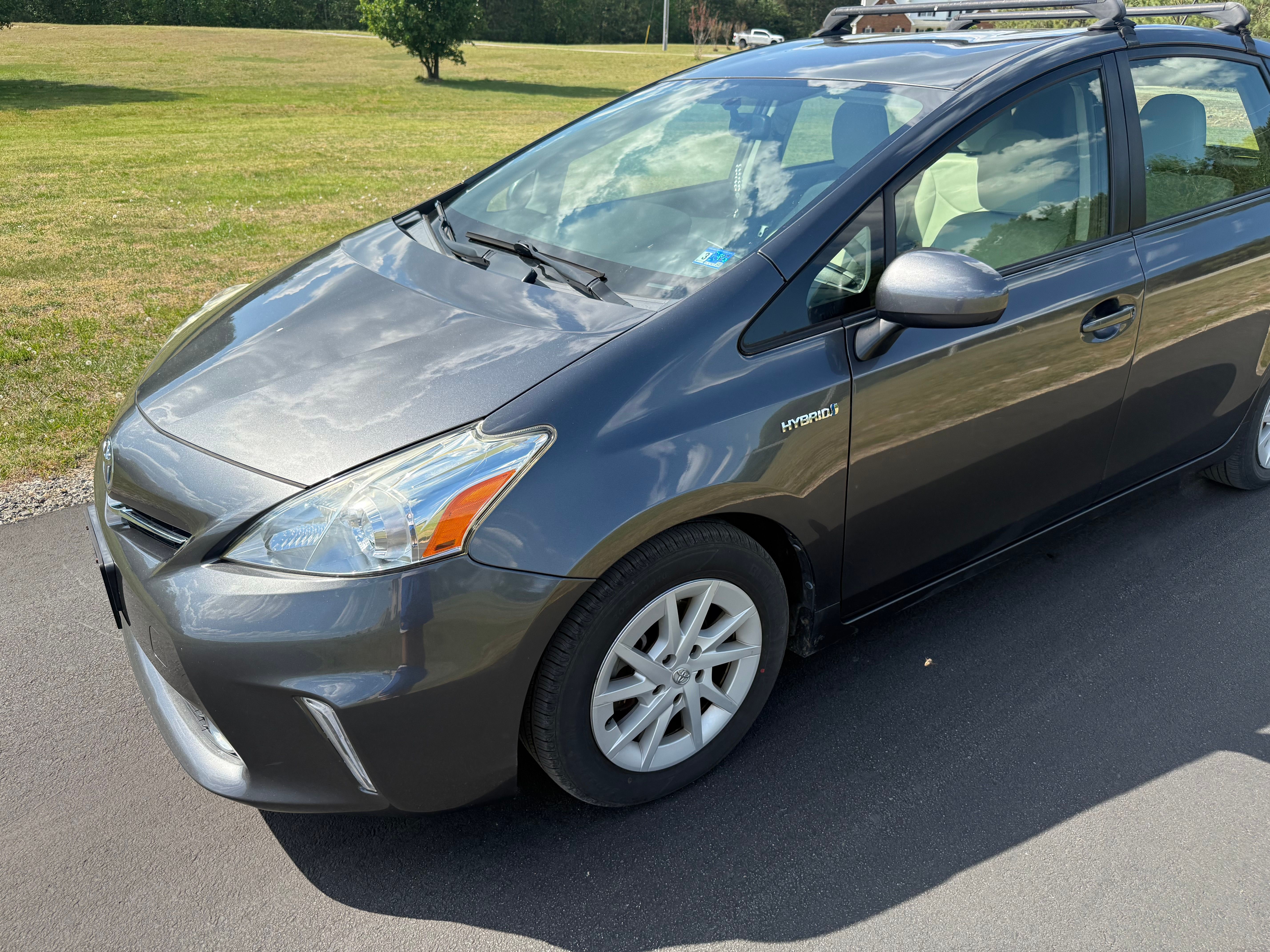 Used 2014 Toyota Prius V Three FWD image 8