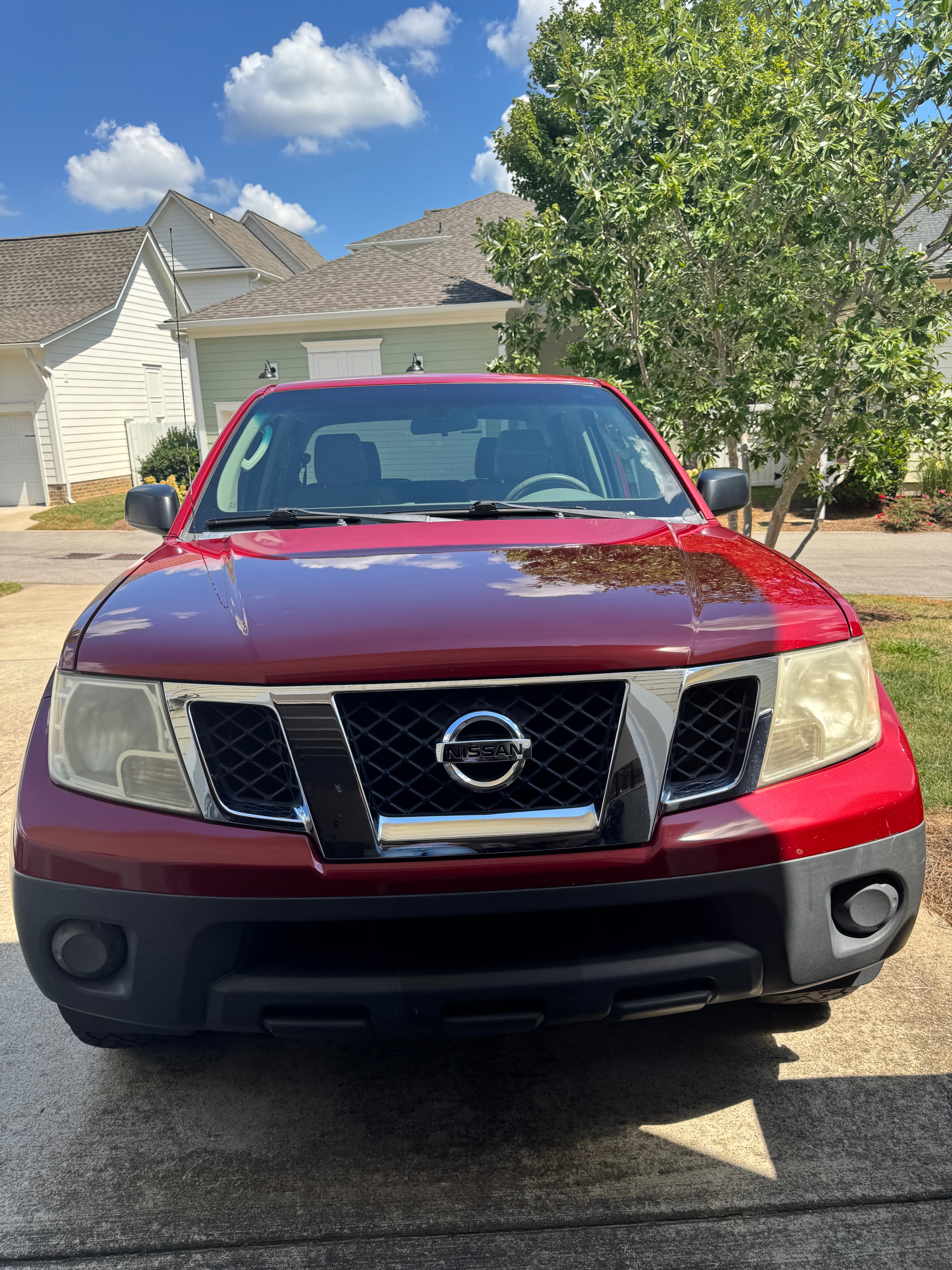 Used 2011 Nissan Frontier S AWD/4WD image 1