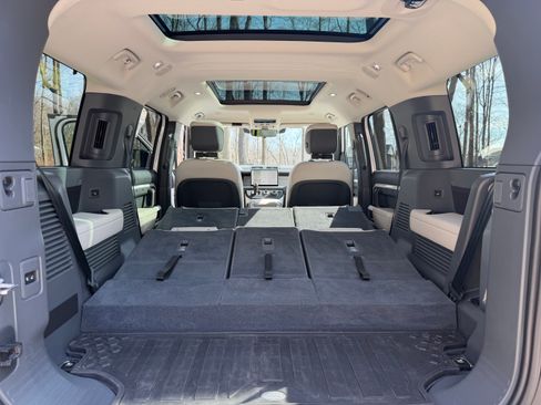 Used 2023 Land Rover Defender 130 First Edition image 13