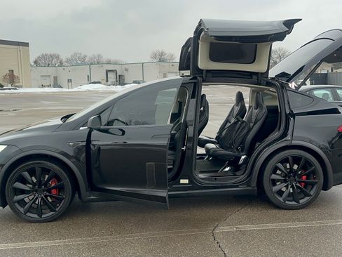 Used 2016 Tesla Model X Performance image 8