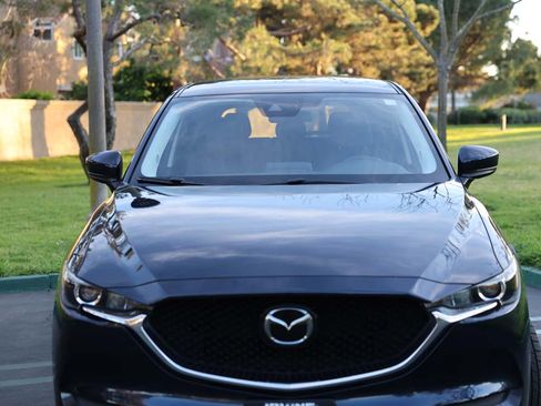 Used 2020 MAZDA CX-5 Touring image 4