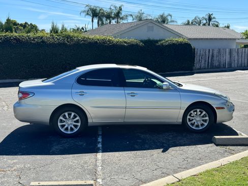 Used 2004 Lexus ES 330 image 13