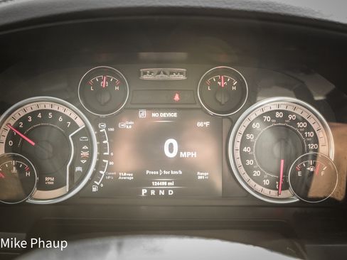 Used 2014 RAM 2500 Laramie w/ Black Appearance Group image 14