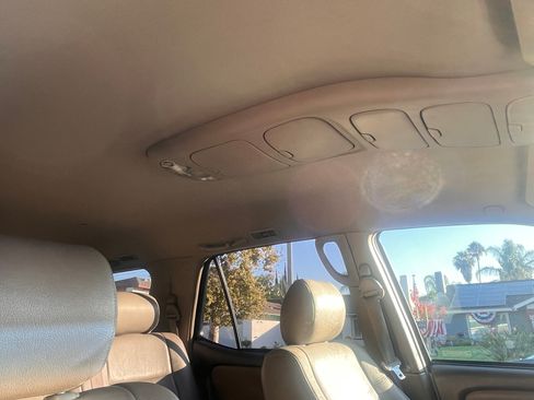 Used 2005 Toyota Sequoia SR5 w/ Convenience Pkg RWD image 18