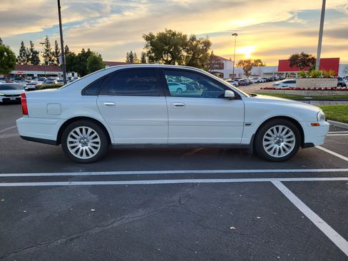 Used 2006 Volvo S80 2.5T image 2