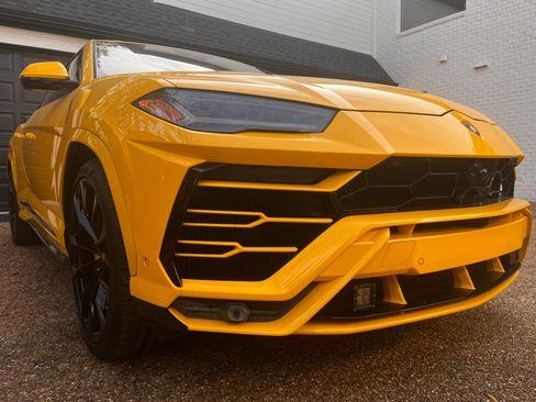 Used 2019 Lamborghini Urus image 4