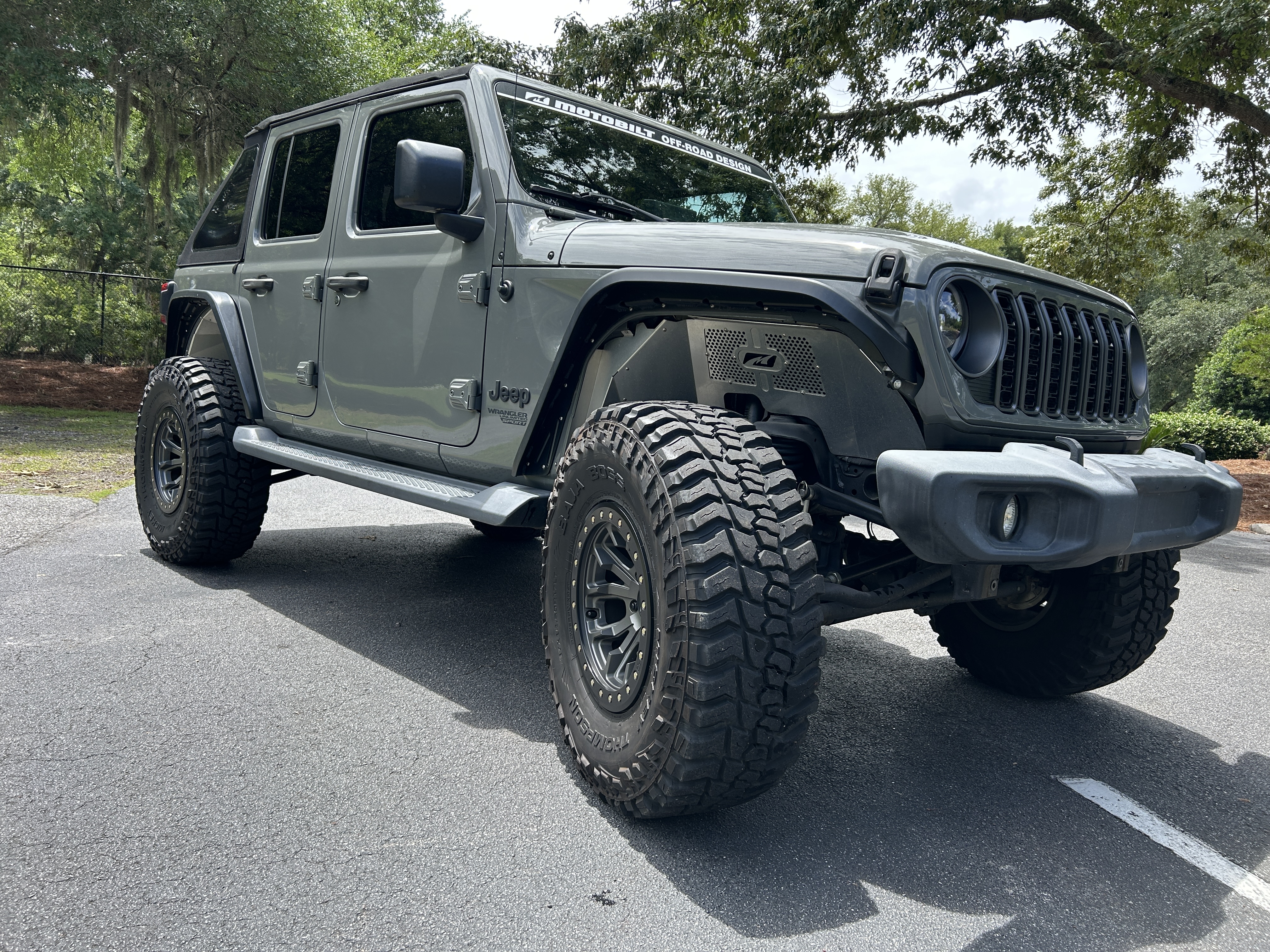Used 2018 Jeep Wrangler Unlimited Sport S AWD/4WD image 1