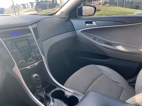 Used 2011 Hyundai Sonata GLS image 12