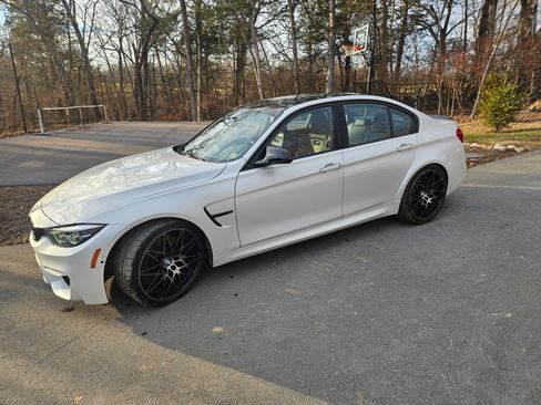 Used 2018 BMW M3 CS image 2