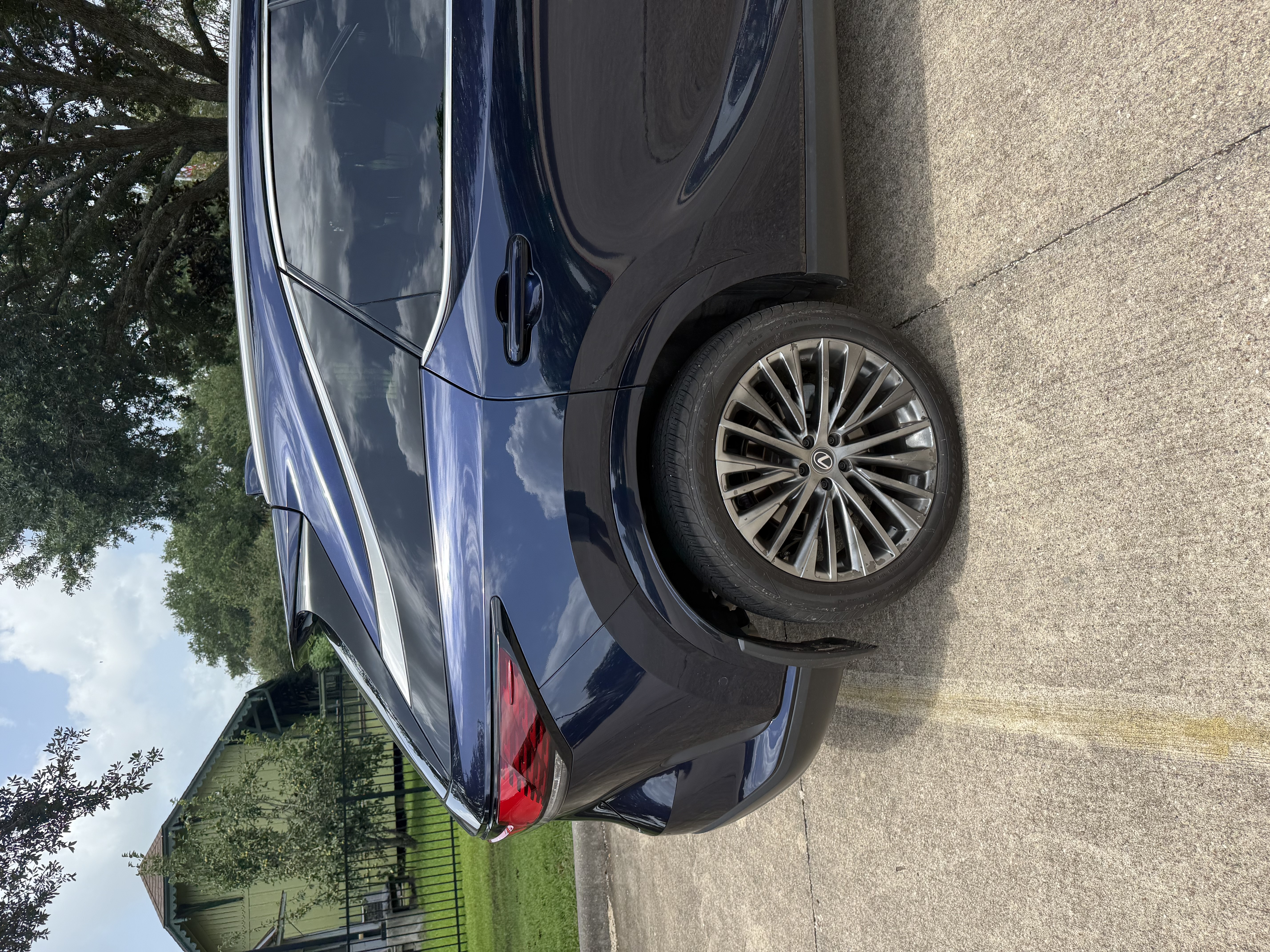 Used 2023 Lexus RX 350 AWD w/ Accessory Package image 4