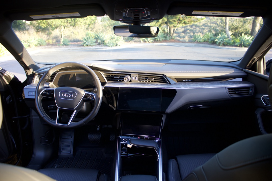 Used 2023 Audi e-tron Chronos AWD/4WD image 13