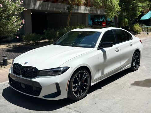 Used 2023 BMW M340i RWD image 1