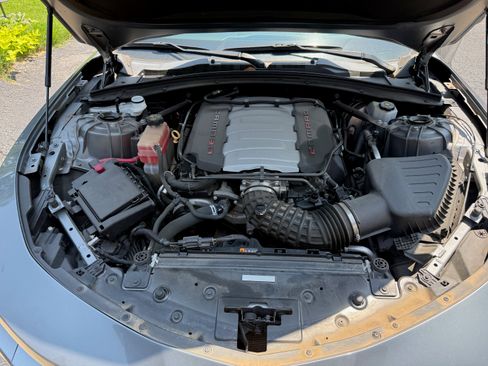Used 2020 Chevrolet Camaro SS RWD image 15