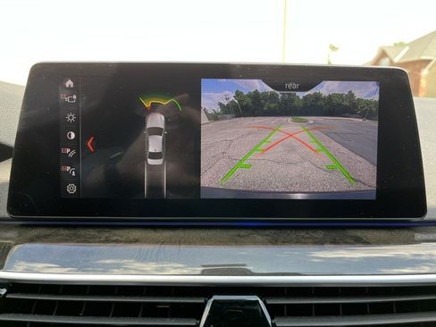 Used 2019 BMW 540i w/ M Sport Package RWD image 10