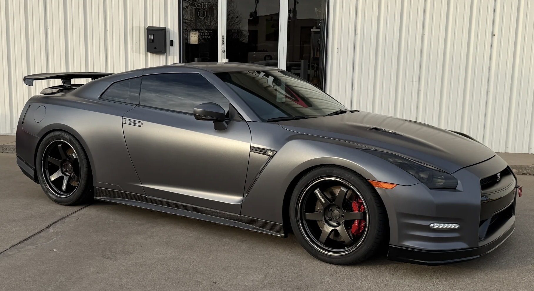 Used 2012 Nissan GT-R Black Edition AWD/4WD image 8