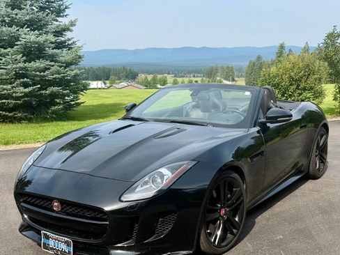 Used 2017 Jaguar F-TYPE Convertible RWD image 4
