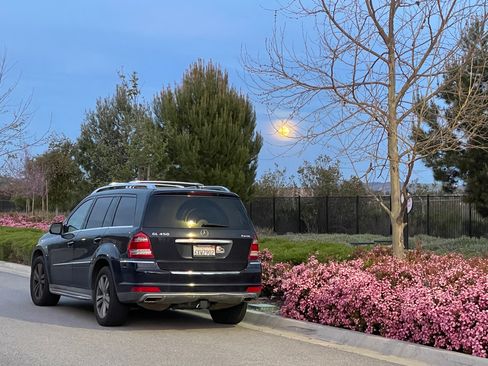 Used 2010 Mercedes-Benz GL 450 4MATIC image 9