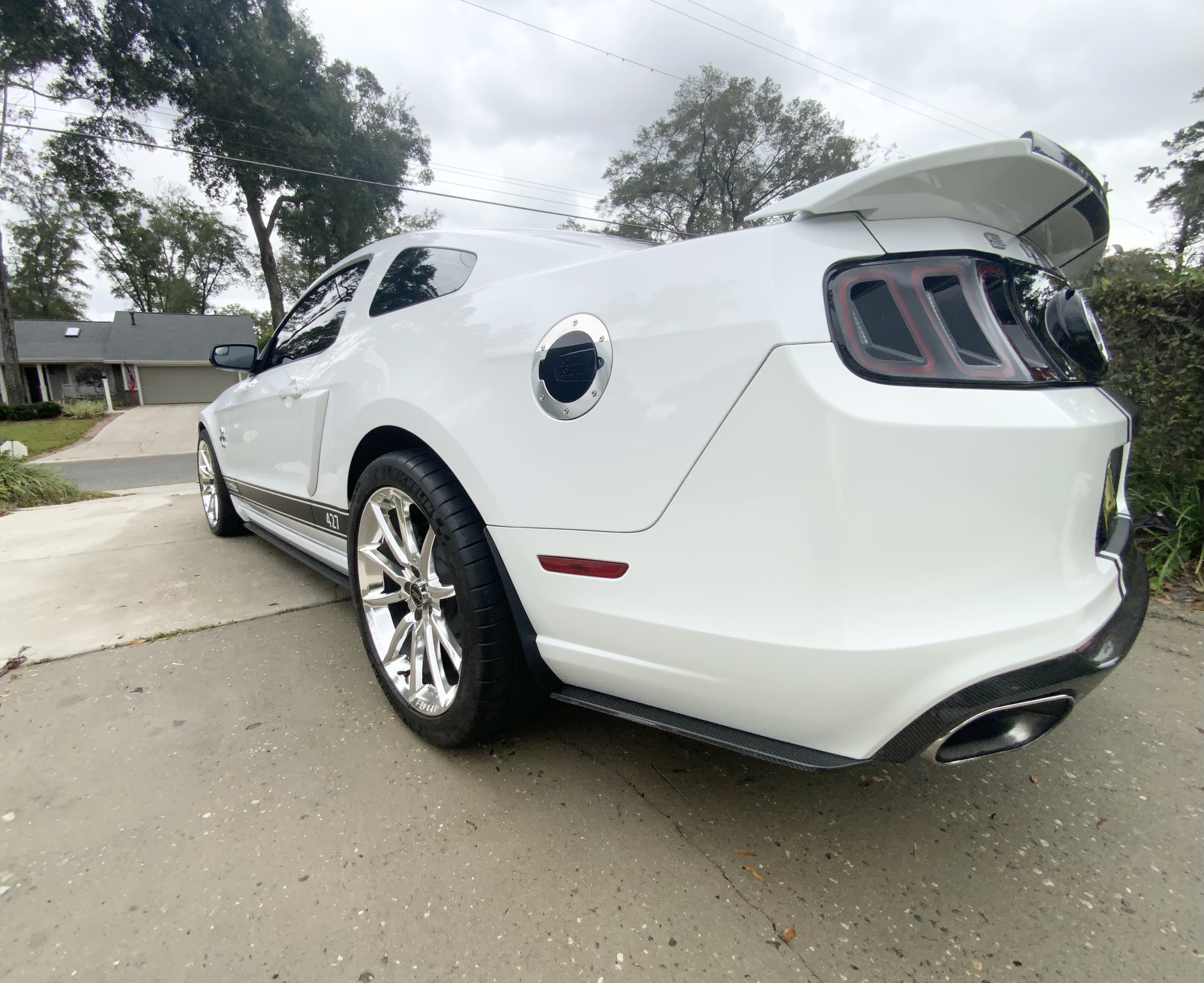 Used 2014 Ford Mustang Shelby GT500 w/ Equipment Group 821A RWD image 11