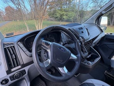 Used 2019 Ford Transit 250 130 Low Roof image 16