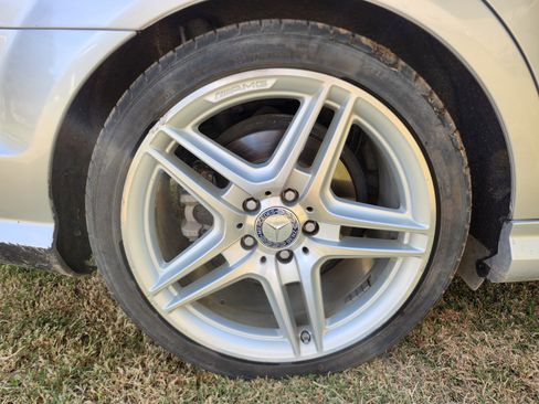 Used 2012 Mercedes-Benz C 250 Sedan image 15
