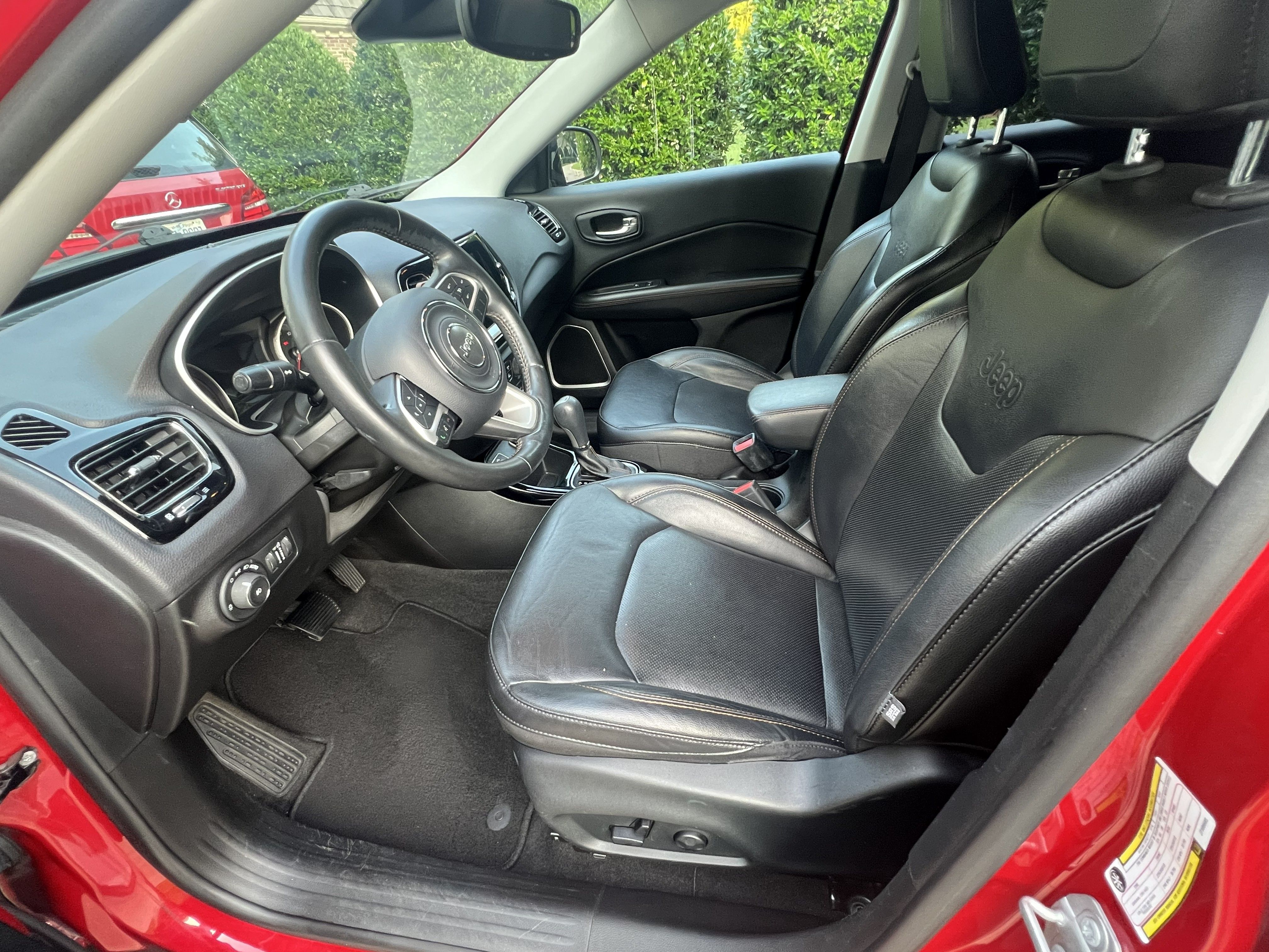 Used 2018 Jeep Compass Limited w/ Navigation Group FWD image 8