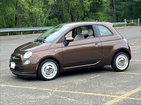 Used 2013 FIAT 500 Pop FWD image 2