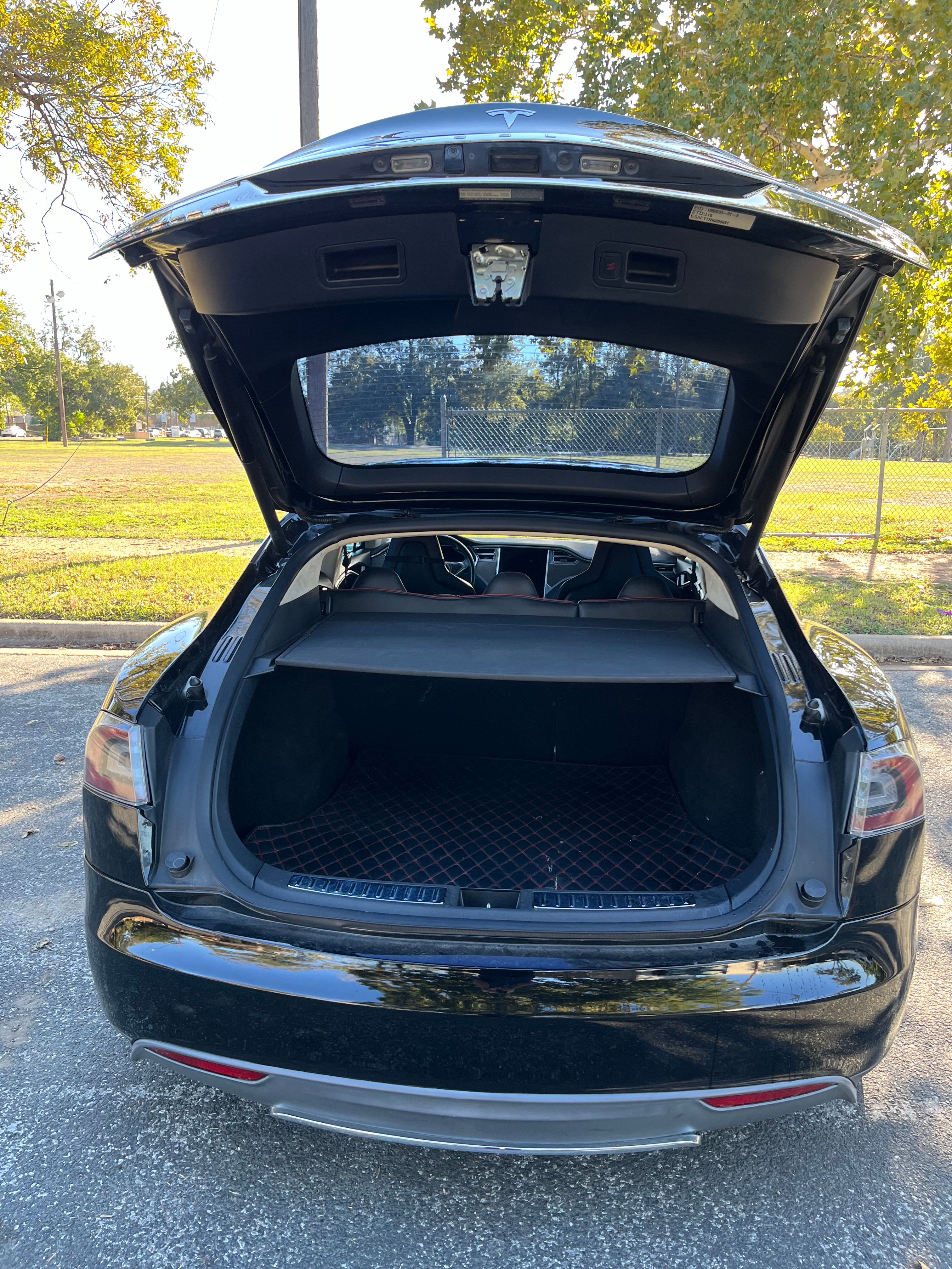 Used 2012 Tesla Model S Signature Performance RWD image 30