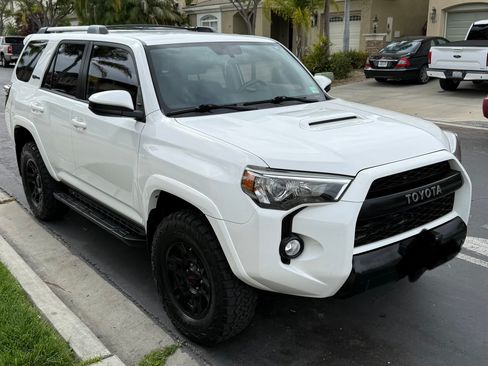 Used 2016 Toyota 4Runner TRD Pro image 2