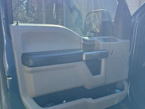 Used 2015 Ford F150 XLT w/ Equipment Group 302A Luxury image 25