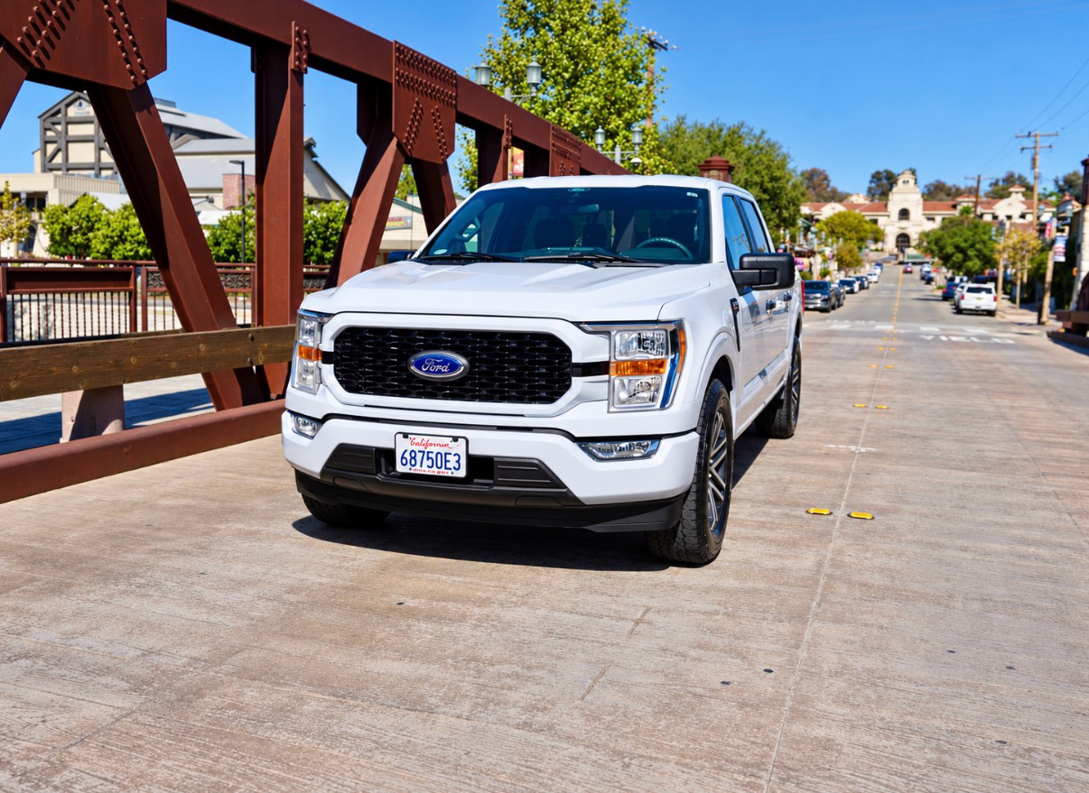 Used 2021 Ford F150 XL w/ STX Appearance Package RWD image 4