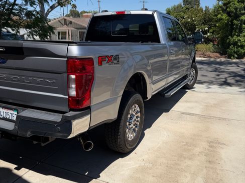Used 2021 Ford F350 XLT w/ XLT Premium Package AWD/4WD image 9