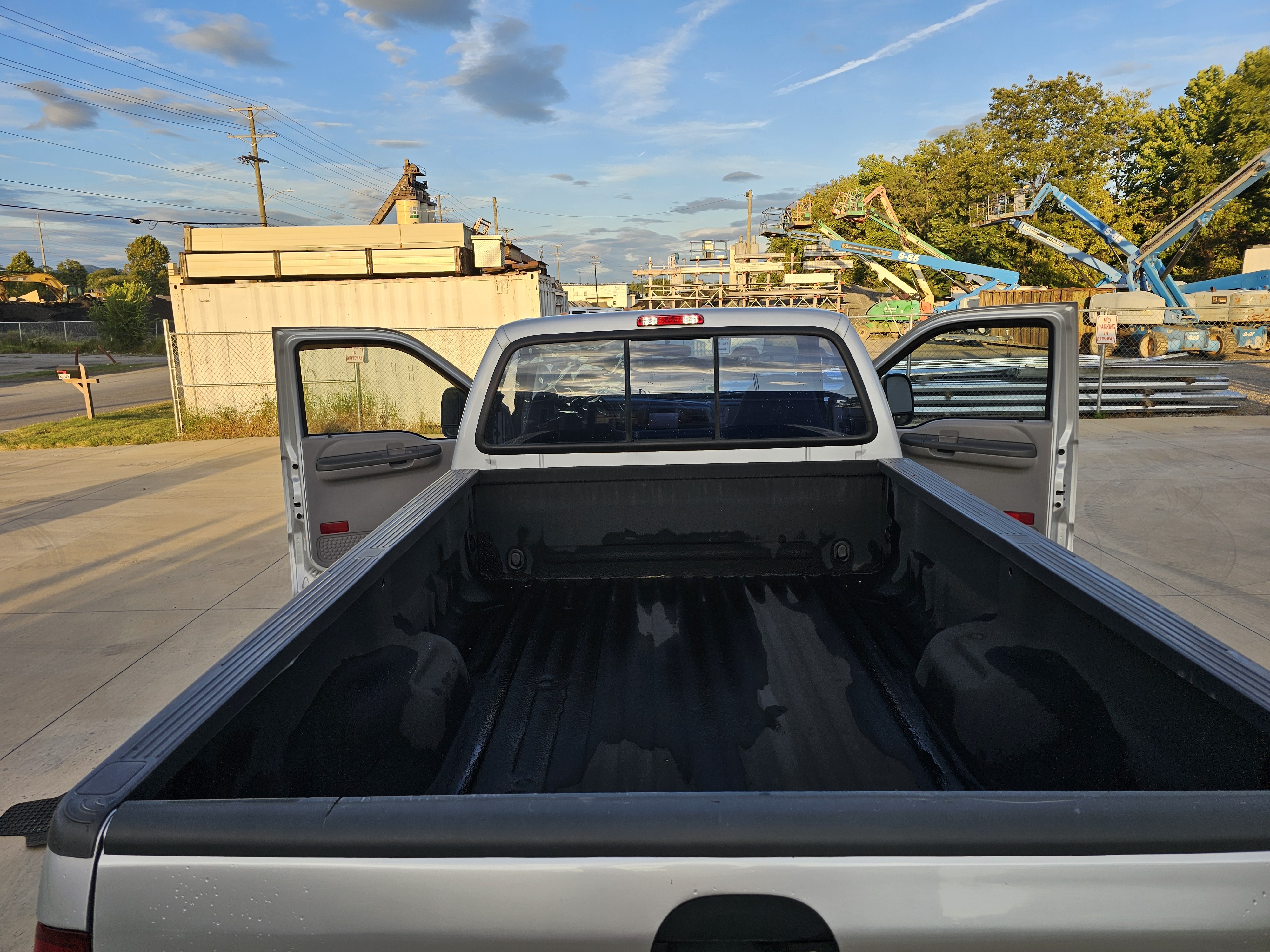 Used 2001 Ford F250 4x4 Regular Cab Super Duty image 10