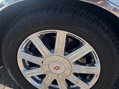 Used 2008 Cadillac DTS image 15