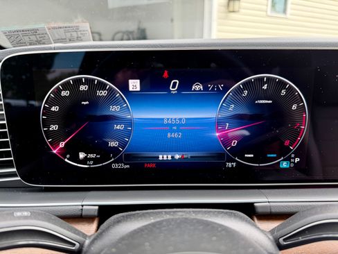 Used 2025 Mercedes-Benz GLE 350 4MATIC image 8