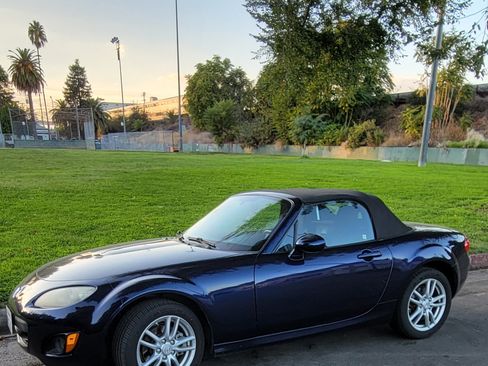 Used 2012 MAZDA MX-5 Miata Sport w/ Convenience Pkg image 1