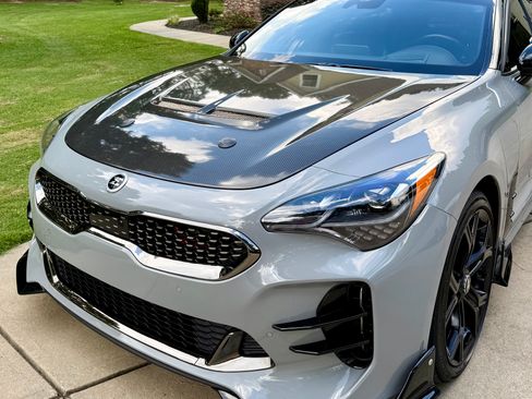Used 2020 Kia Stinger GT2 image 5